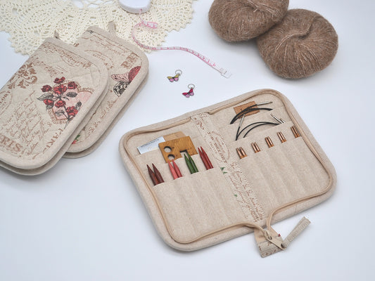 Etui zapinane na zamek Retro style