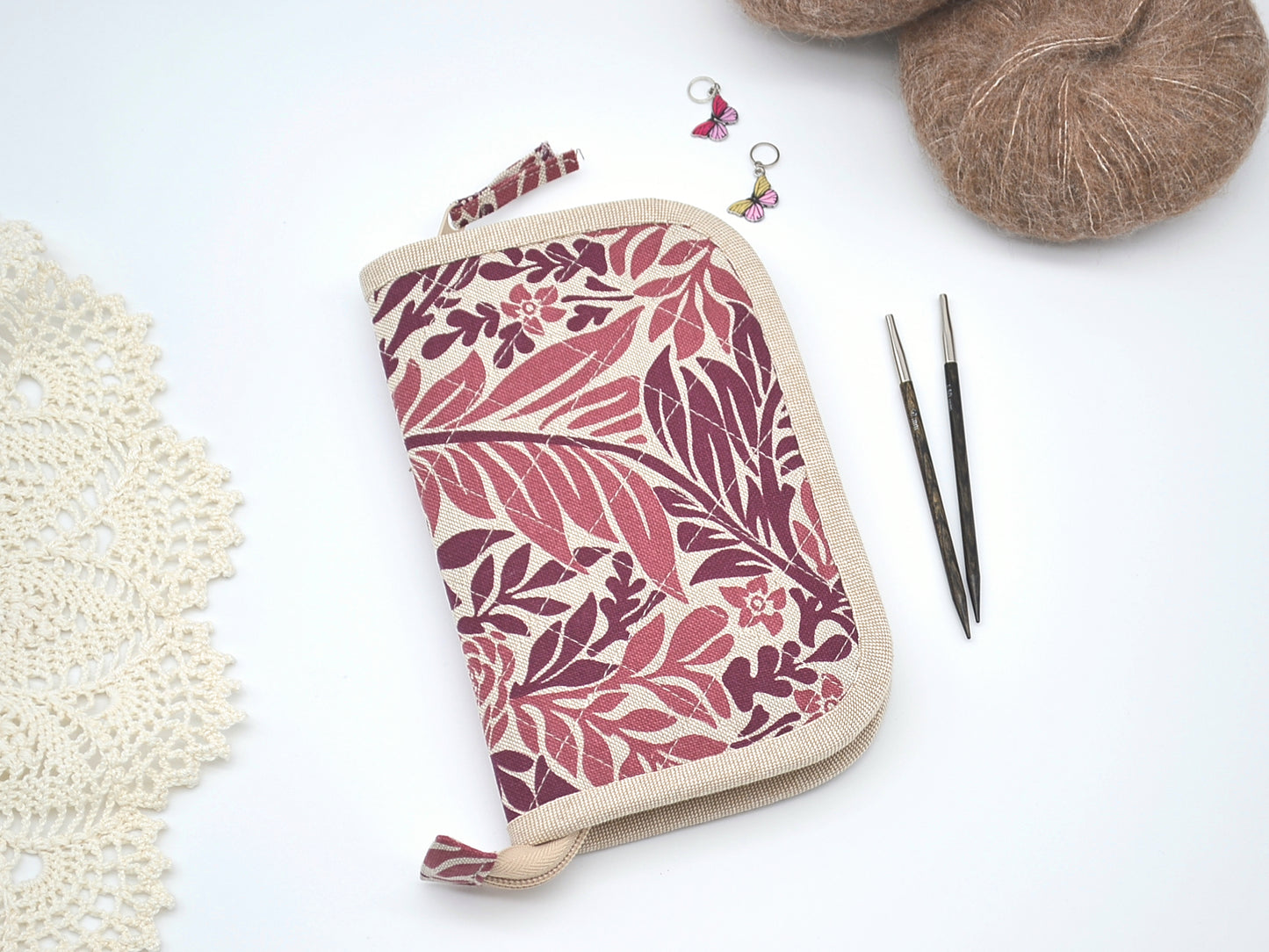 Etui zapinane na zamek / Marsala