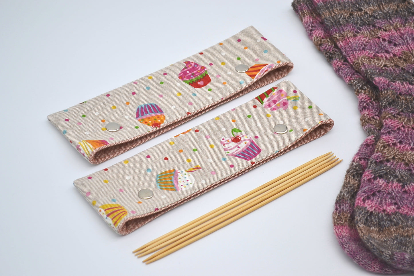 Etui / Ochraniacz na druty skarpetkowe 20cm Cupcakes