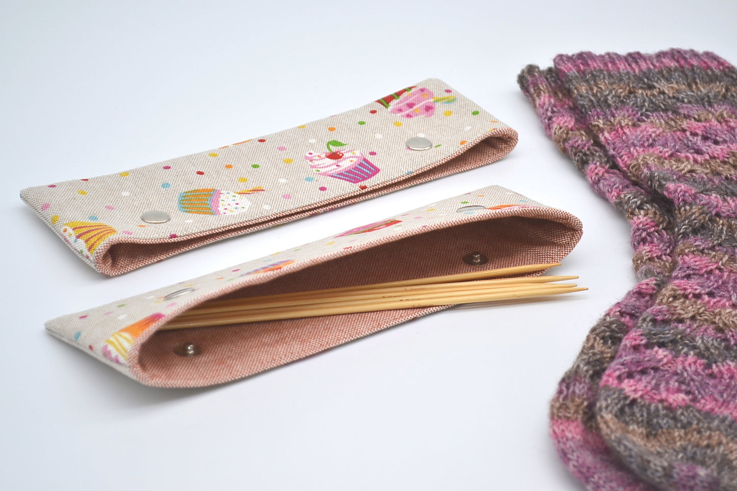 Etui / Ochraniacz na druty skarpetkowe 20cm Cupcakes