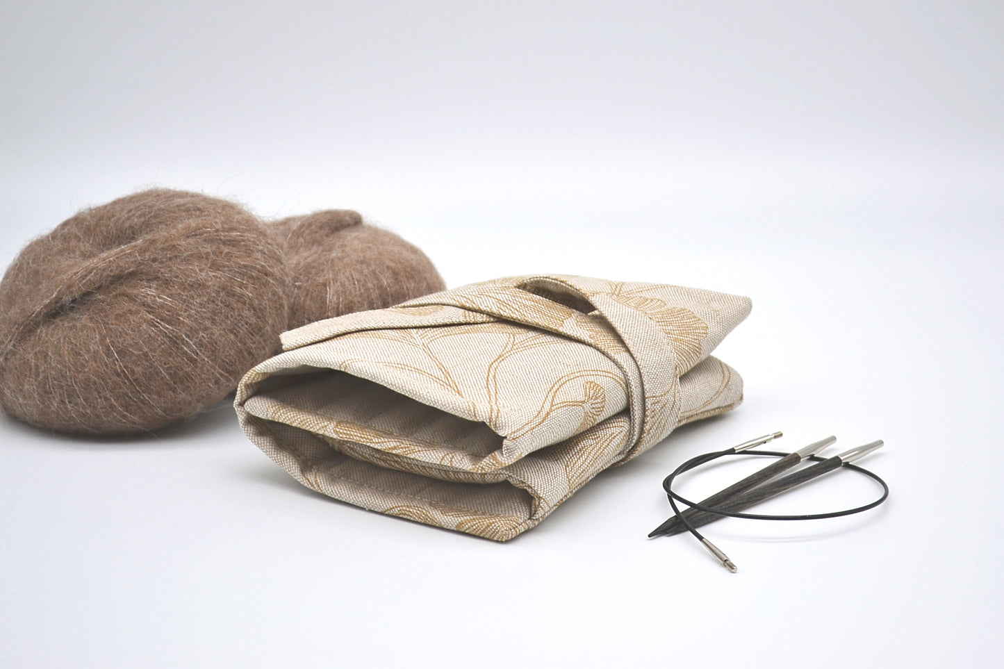 Etui na druty Liście miłorzębu szarego