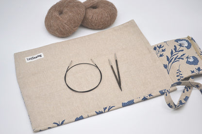 Etui na druty wymienione i na żyłce Niebieskie kwiaty