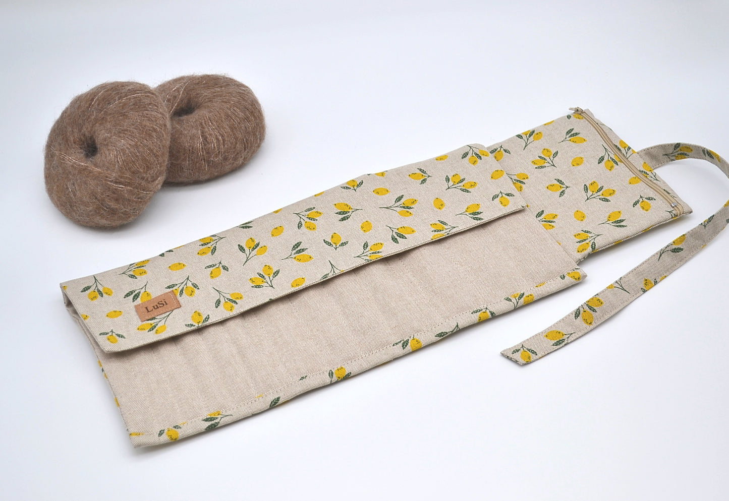 Etui na druty wymienione i na żyłce z cytrynkami