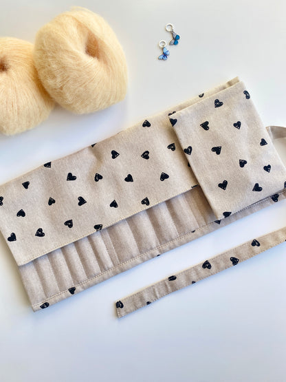 Etui na wymienne igły oraz druty na żyłce Serduszka/Hearts