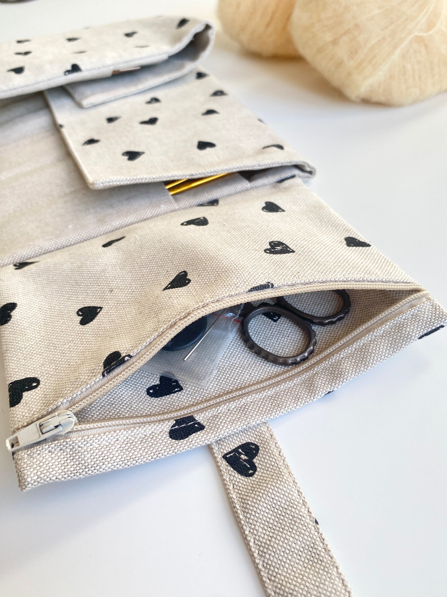 Etui na wymienne igły oraz druty na żyłce Serduszka/Hearts