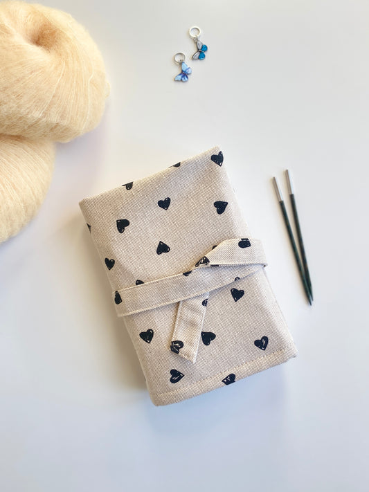 Etui na wymienne igły oraz druty na żyłce Serduszka/Hearts