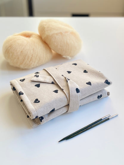 Etui na wymienne igły oraz druty na żyłce Serduszka/Hearts